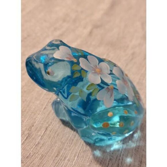 VINTAGE FENTON FROG BLUE GLASS HAND PAINTED FLOWERS Artist Signed D. Wright - Picture 9 of 10